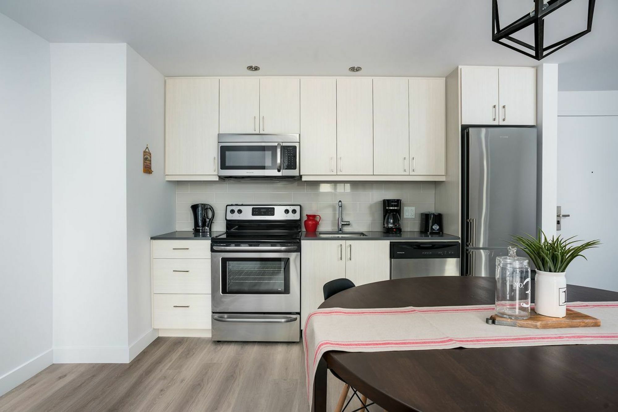 Vibrant 2Br In Old Montreal By Sonder Apartment Luaran gambar